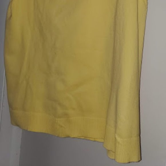 V-Neck Sweater Vest - Picture 4 of 4